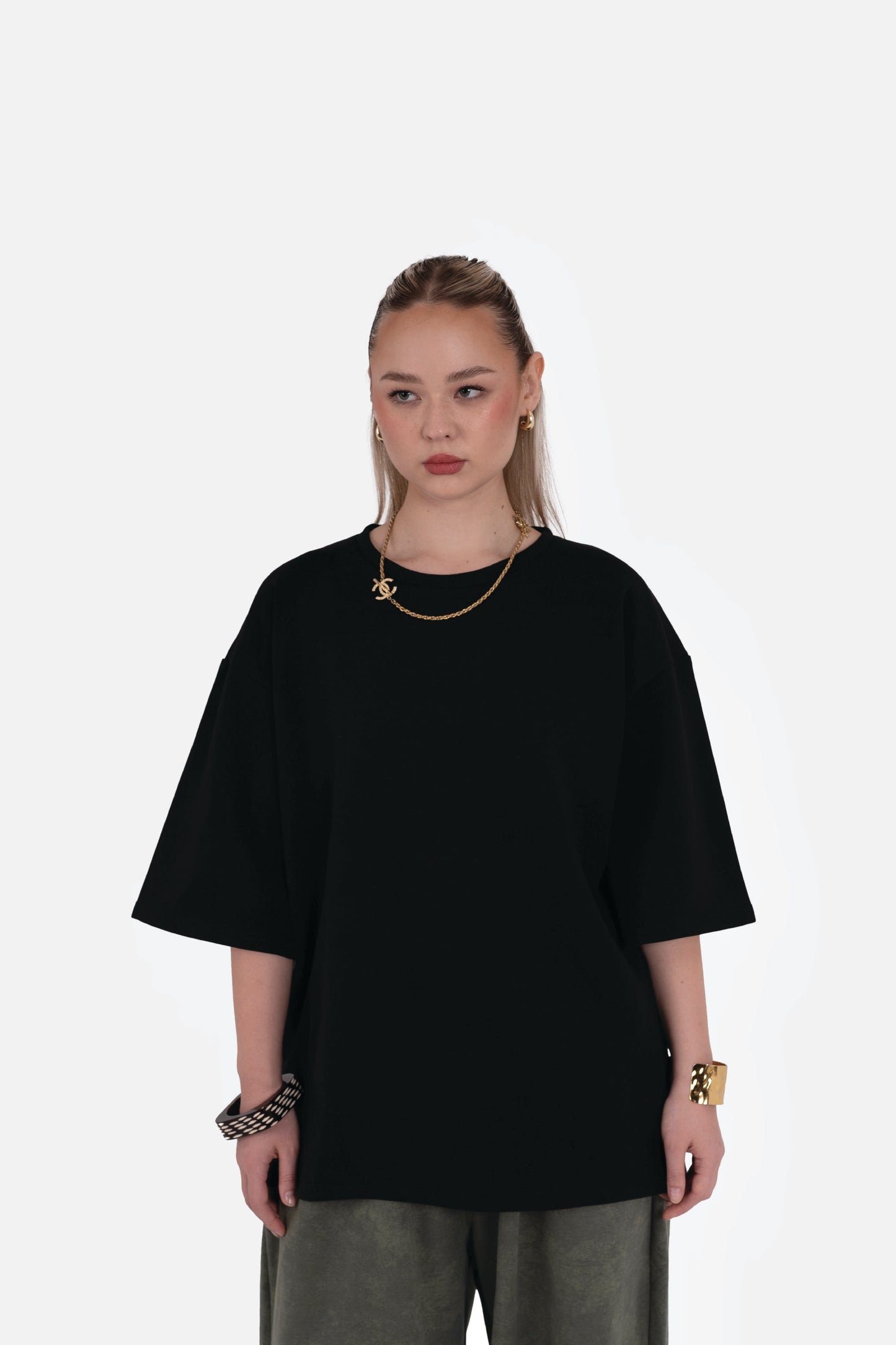 Black basic T-shirt